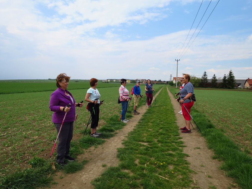 První lekce Nordic walking pro seniory